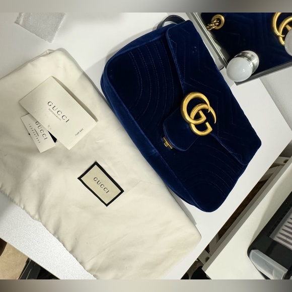 Gently loved Gucci Marmont medium bag in cobalt blue. Purchased from Gucci store - Picture 7 of 10
